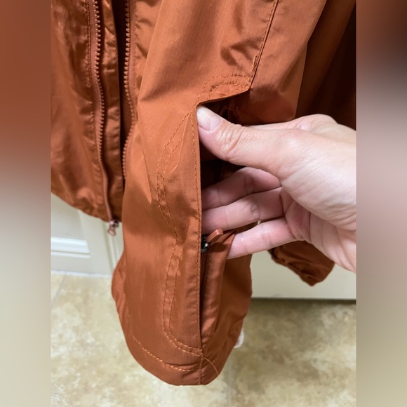 Authentic UT Longhorn windbreaker / jacket - Picture 6 of 7
